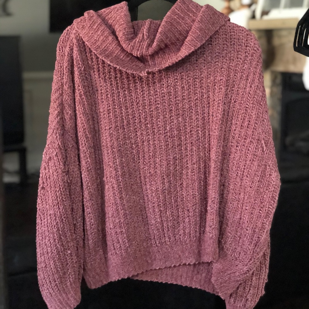 Express Sweater - Picture 2 of 2